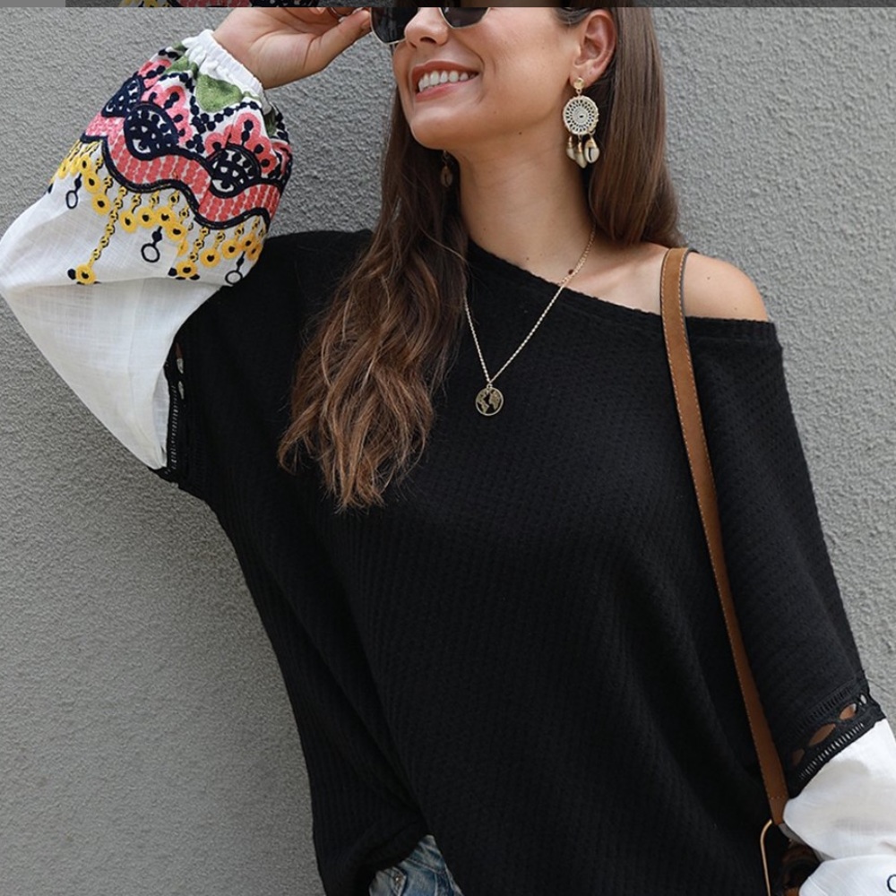 Boho Black waffle Knit with detailed embroidered bubble sleeves- XL